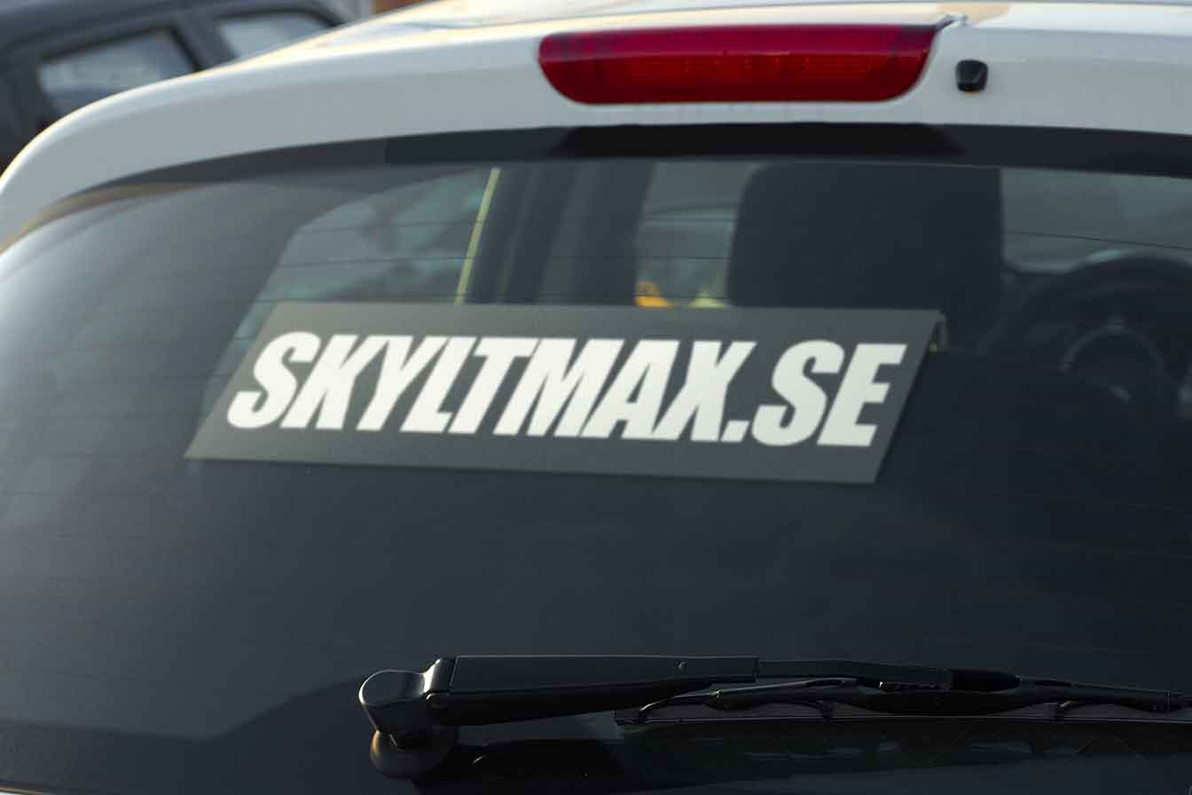 Dekaler till bil - Egen design - 462x112mm - Skyltmax.se